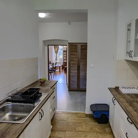 Rozprávková Hájenka V Nízkych Tatrách Horská chata Brezno