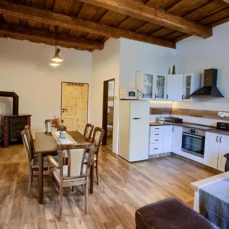 Dağ evi Rozpravkova Hajenka V Nizkych Tatrach *