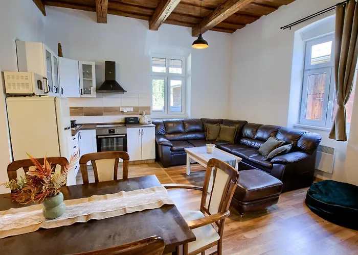 Chalet Rozpravkova Hajenka V Nizkych Tatrach *