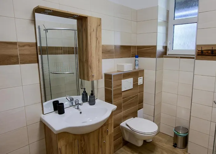 Rozpravkova Hajenka V Nizkych Tatrach * Brezno