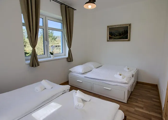 Rozpravkova Hajenka V Nizkych Tatrach Chalet *