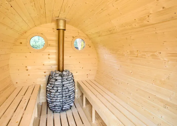 Rozpravkova Hajenka V Nizkych Tatrach Chalet *